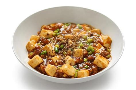  Mapo Tofu: Umami-Rikkaa Maailmaa Pehmeän Tuhdin Koostumuksen Keskipisteessä!